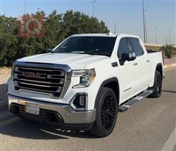 GMC Sierra